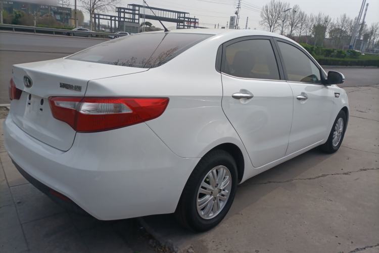 Used Kia K2 2012 Sedan 1.4L MT TOP Commemorative Edition