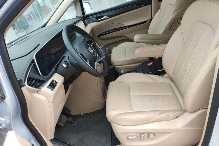 Used Buick GL8 New Energy 2025 Lu Shang Luxury Edition 7-Seater Left Front Seat