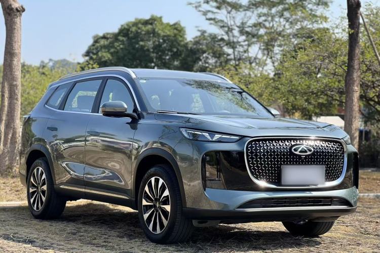 Used Chery Tiggo 8 PLUS 2025 290TGDI DCT Prestige 5-Seater
