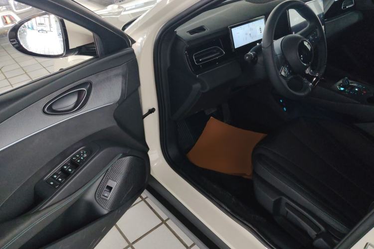 Used BYD Seal 06 New Energy 2025 DM-i Smart Drive 80KM Luxury Model
