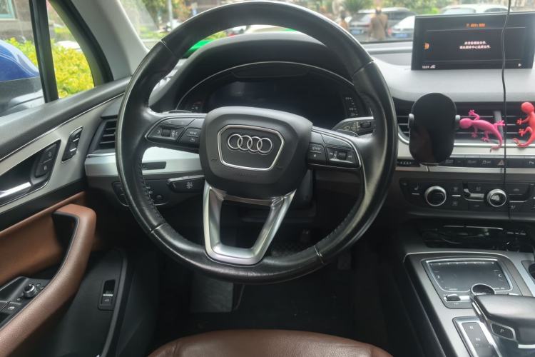 Used Audi Q7 2016 40 TFSI Comfort Model