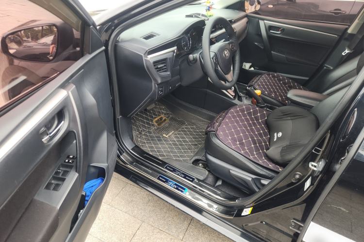 Used Toyota Levin 2016 Dual-Engine 1.8H GS E-CVT Elite Edition Driver Seat