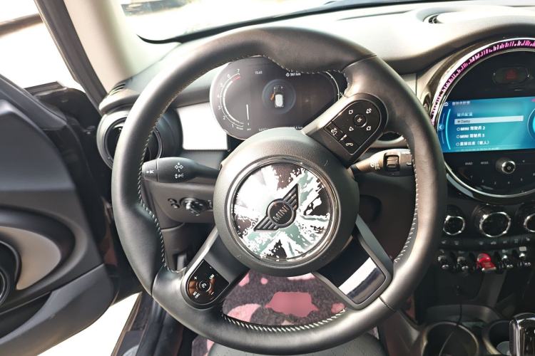 Used MINI 2022 1.5T COOPER Artist