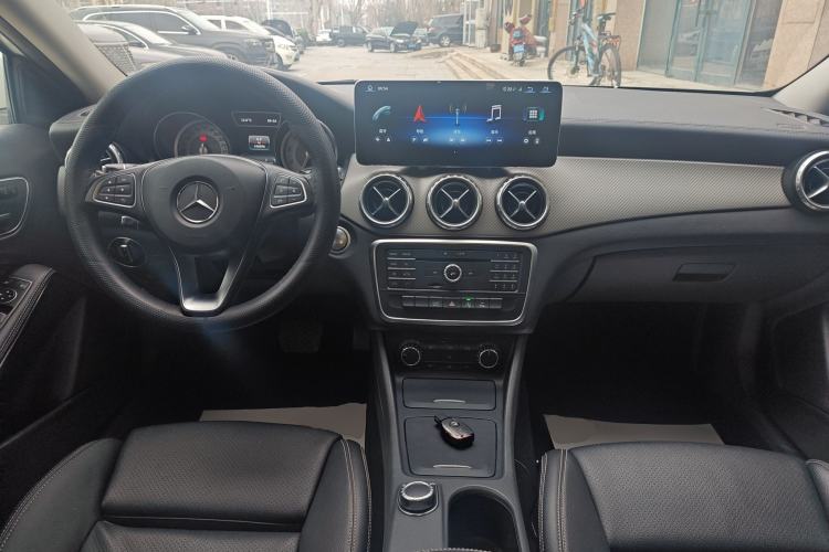 Used Mercedes-Benz GLA 2016 GLA 200 Fashion Model
