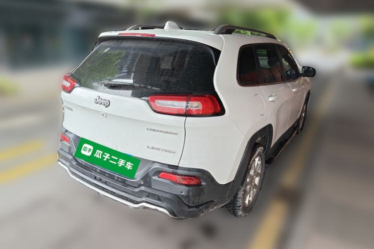 Used Jeep Cherokee 2017 2.4L Leading Smart Edition Rear Right 45 Deg