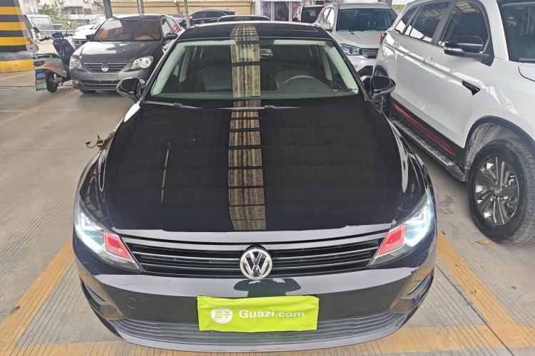 Used Volkswagen Lamando 2017 230TSI DSG Fashion Edition
