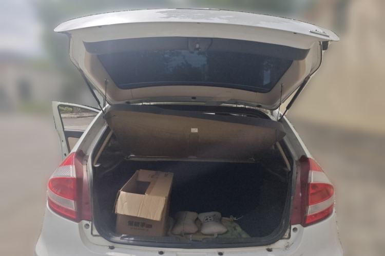 Used Chery Fengyun 2 2013 Hatchback 1.5L Manual Ruiyi Edition