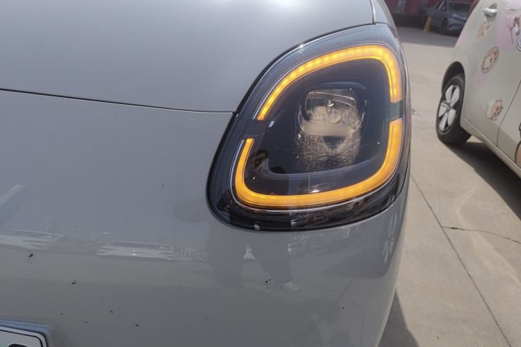 Used Wuling Hongguang MINIEV 2025 Four-Door Version Premium Edition Left Front Headlight