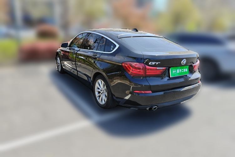 Used BMW 5 Series GT 2015 528i Leading Model Rear Left 45 Deg