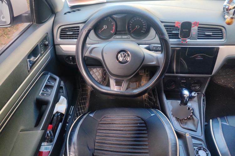 Used Volkswagen Lavida 2017 1.6L Automatic Fashion Edition
