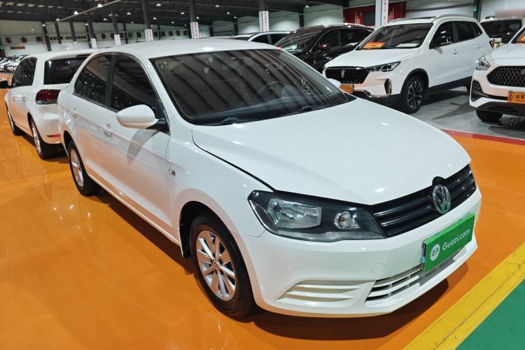 Used Volkswagen Jetta 2015 1.6L Automatic Fashion Model
