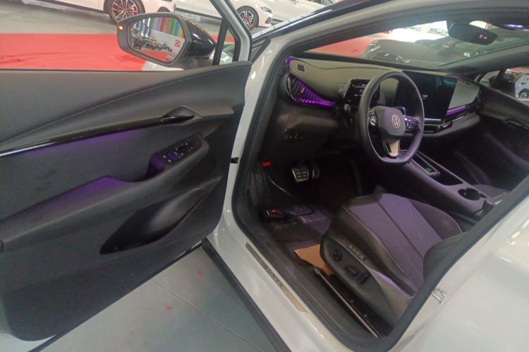 Used Volkswagen ID.UNYX 2024 Pro Long-Range Version
