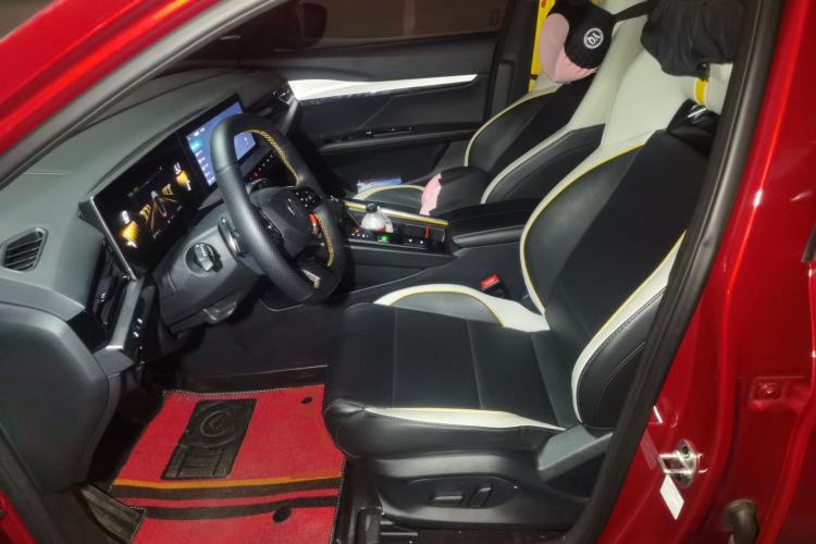 Used MG 5 Scorpio 2022 1.5T Trophy Sport Luxurious Edition Left Front Seat