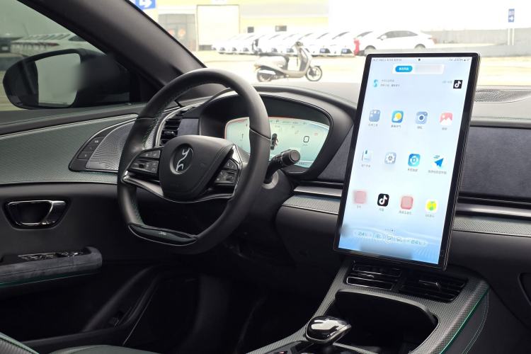 Used BYD Han 2022 EV 610 km All-Wheel-Drive Qianshan Cui Limited Edition
