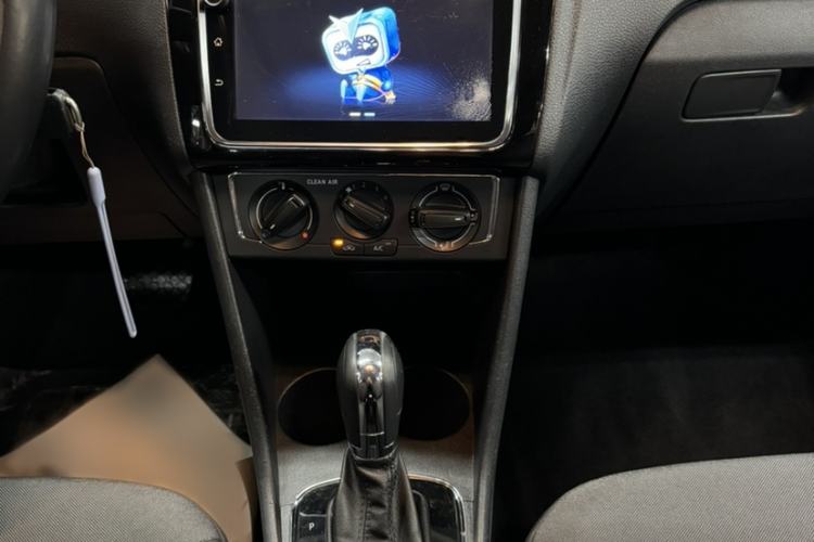 Used Volkswagen Polo 2016 1.6L Automatic Comfort Model