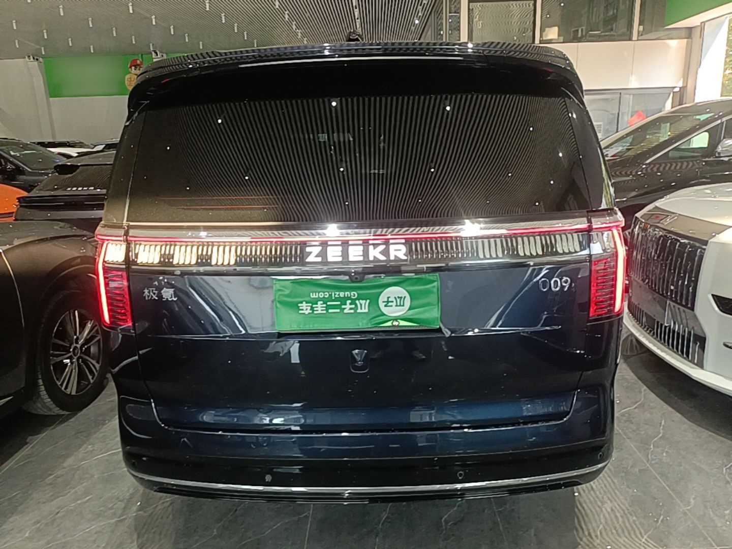 Zeekr 009 2022 WE Edition — снимка 5