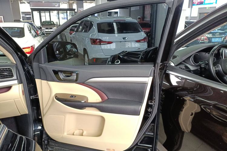 Used Toyota Highlander 2015 2.0T Two-Wheel Drive Elite Edition 7 Seats