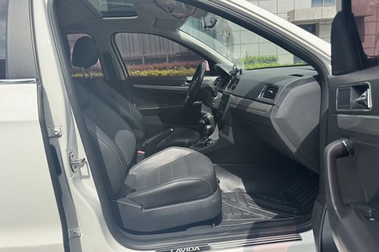 Used Volkswagen Lavida 2017 1.6L Automatic Comfort Edition