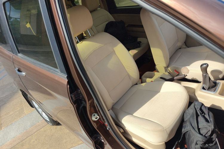 Used BAIC Weiwang M20 2014 1.5L Comfort version DAM15DL
