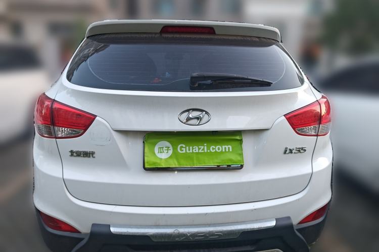 Used Hyundai ix35 2015 2.0L Manual Two-Wheel Drive Comfort Version China IV Standard Rear