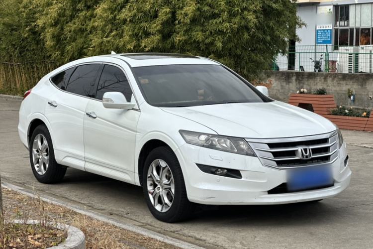Used Honda Crosstour 2011 3.5L Prestige Edition
