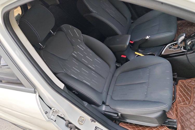 Used Land X2 2017 1.6L Automatic Jingrui Edition
