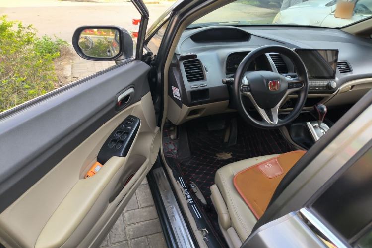Used Honda Civic 2009 1.8L automatic comfort version
