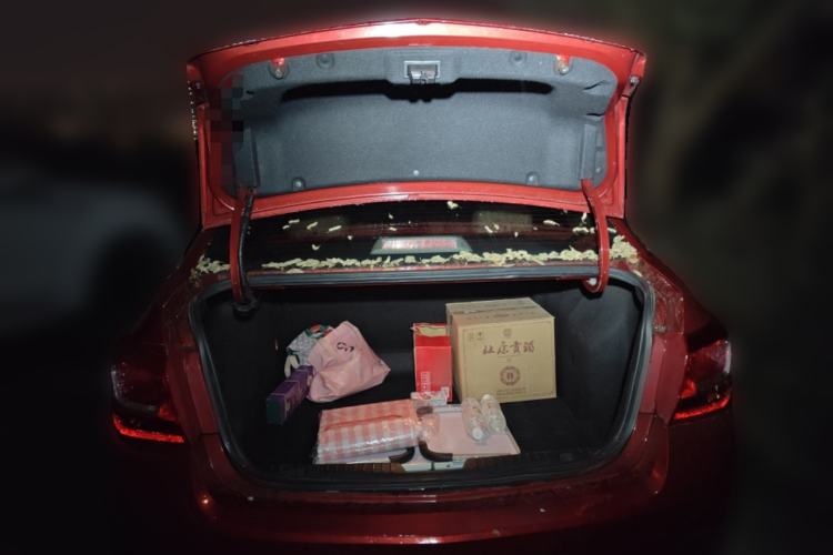 Used Chevrolet Cruze 2015 1.5L Classic SE AT Trunk