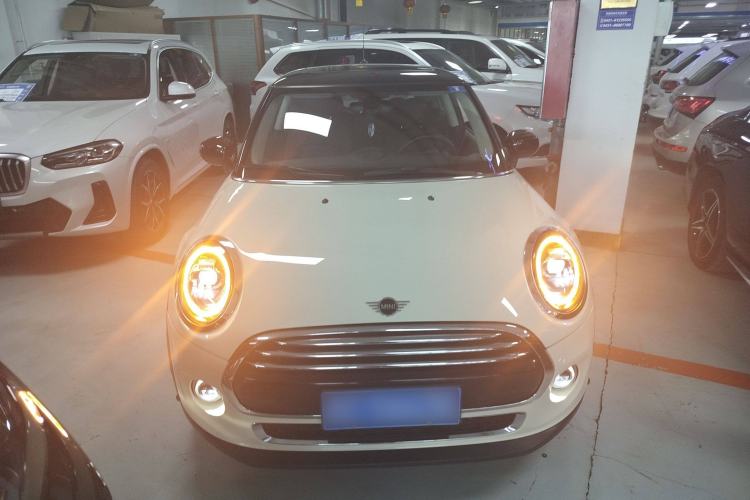 Used MINI MINI 2019 1.5T COOPER Artist