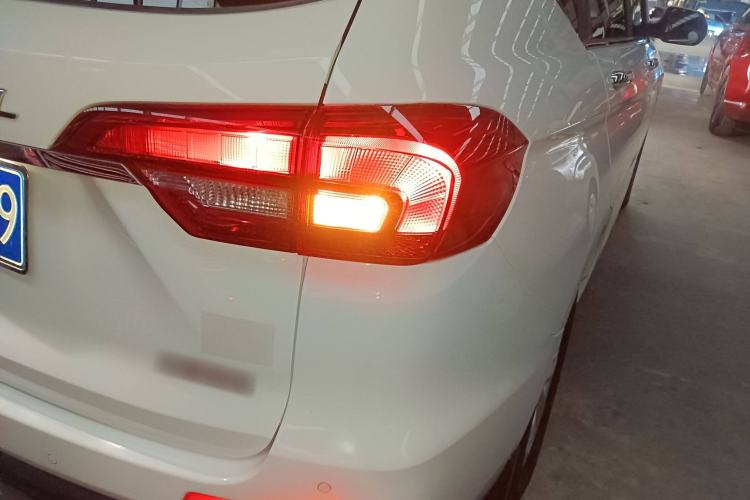 Used Haval M6 2019 1.5T DCT Two-Wheel Drive Value Edition China VI Standard