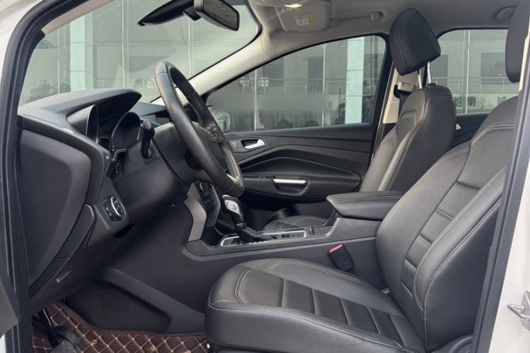 Used Ford Kuga 2019 EcoBoost 180 Two-Wheel-Drive Platinum Edition China VI Standard