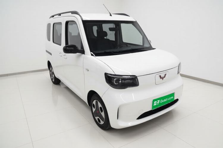 Used Wuling Zhiguang New Energy 2025 Comfort Model Exterior 1