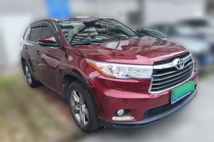 Used Toyota Highlander 2017 2.0T Two-Wheel Drive Luxury Edition 7 Seats Front Right 45 Deg