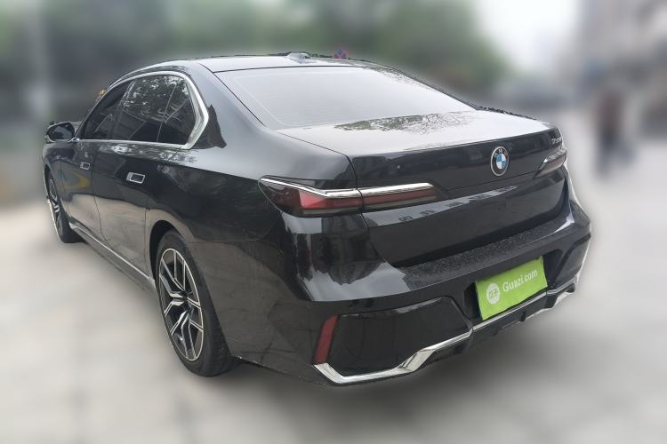 Used BMW 7 Series 2023 735Li M Sport Package
