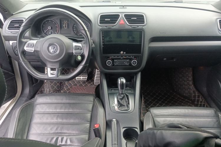Used Volkswagen Scirocco 2011 2.0 TSI Luxury Edition Center Console
