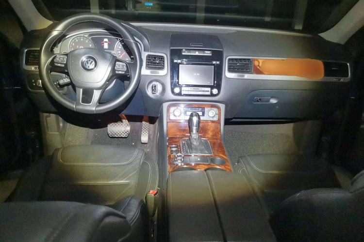 Used Volkswagen Touareg 2011 3.0 TSI Standard Version
