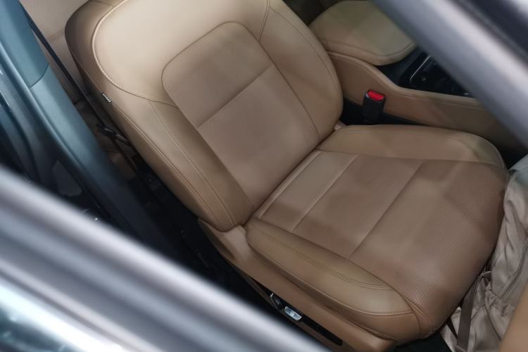 Used Li Auto ONE 2021 Extended-Range 6-Seater Version Right Front Seat