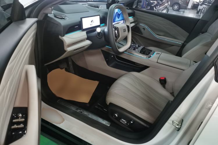 Used Geely Galaxy 8 2025 130km EM-i Flagship Edition Left Front Seat