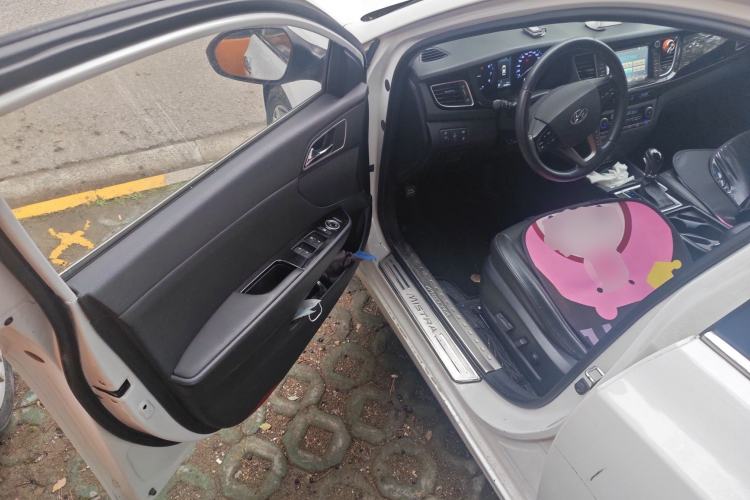 Used Hyundai Mistra 2014 1.8L Automatic Deluxe DLX Model
