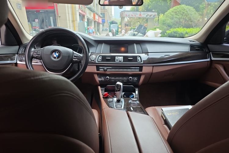 Used BMW 5 Series 2017 525Li Leading Model
