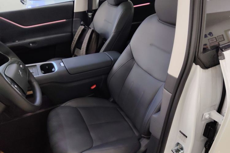 Used XPeng G6 2025 625 Long-Range Max Flagship Edition
