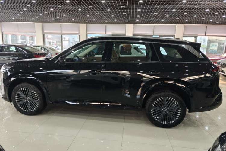 Used Nissan Pathfinder 2024 380 VC-TURBO Four-Wheel Drive Intelligent Driving Version 6 Seats Exterior 2