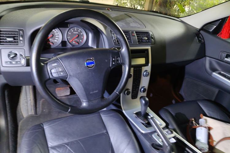 Used Volvo C30 2010 2.0 ZhiShang Version
