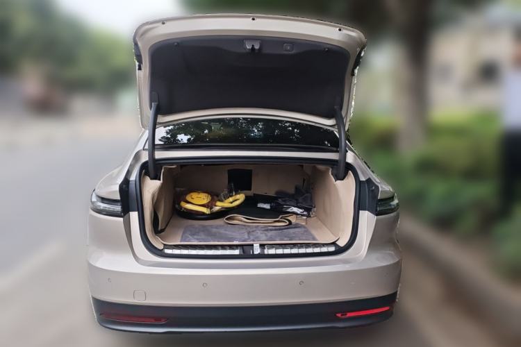 Used Nio ET7 2024 75 kWh Executive Edition Trunk