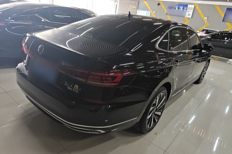 Used Volkswagen Passat 2022 330TSI Starry Luxury Edition Exterior 3