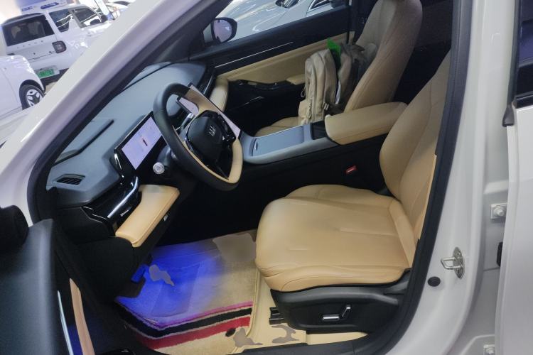 Used Geely Galaxy L6 2023 125km Starship Left Front Seat