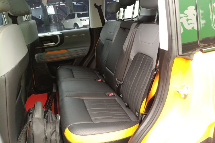 Used BAIC Off-Road BJ40 2024 2.0T All-New Urban Hunter Edition Chivalrous Style