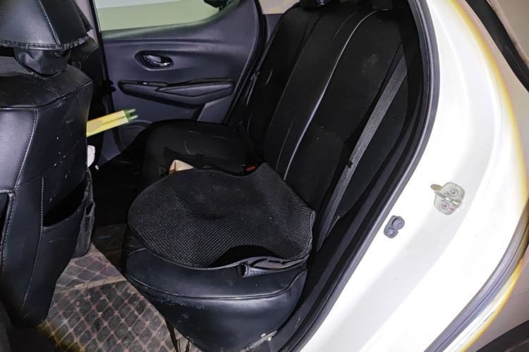 Used Nissan Lannia 2018 1.6L Manual Fashion Trendy Sound Edition Left Rear Seat