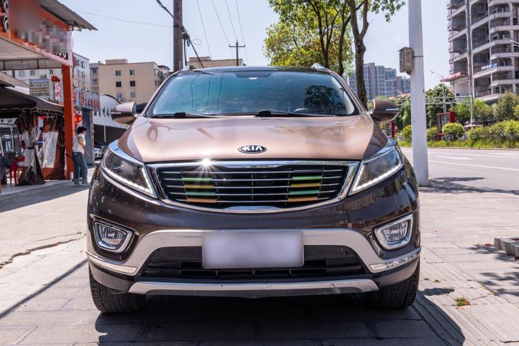 Used Kia Sportage R 2016 2.0L Automatic Two-Wheel Drive DLX Exterior 1