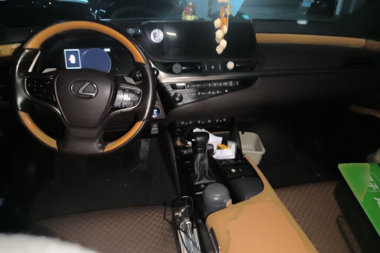 Used Lexus ES 2018 300h Executive Version China V Standard